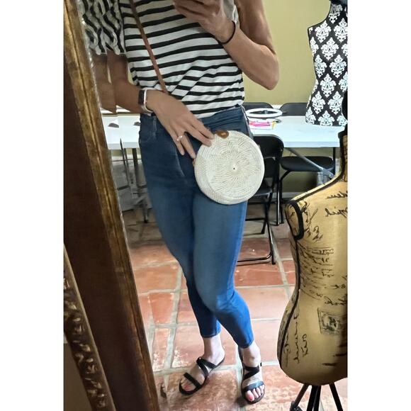 Round Wicker Star Bag with Floral Interior - Picture 7 of 11